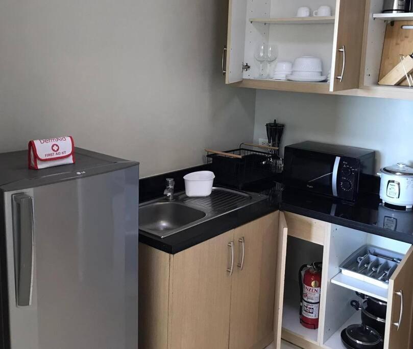 מנילה Spacious Bgc 2 Bedroom With A View מראה חיצוני תמונה